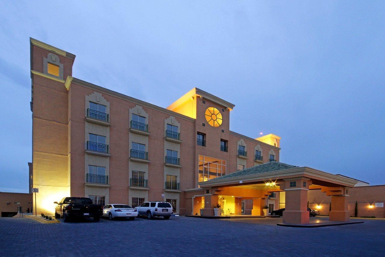 Istay Hotel Сьюдад-Хуарес Екстер'єр фото The Hilton San Antonio Airport