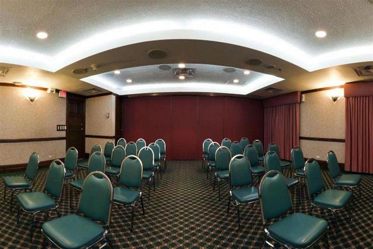 Istay Hotel Сьюдад-Хуарес Екстер'єр фото A meeting room at a hotel
