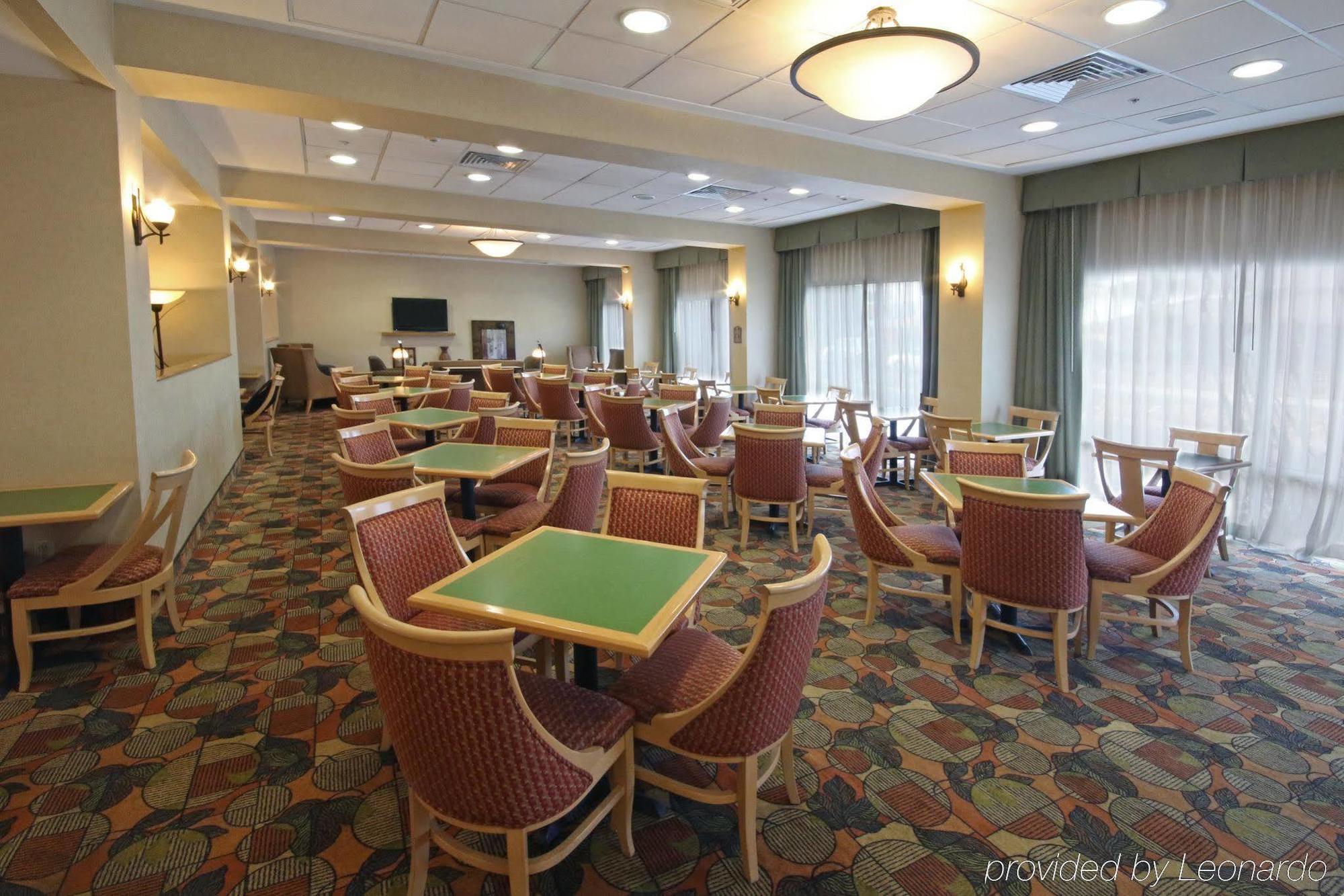 Istay Hotel Сьюдад-Хуарес Екстер'єр фото The game room at the 2008 National Senior Games